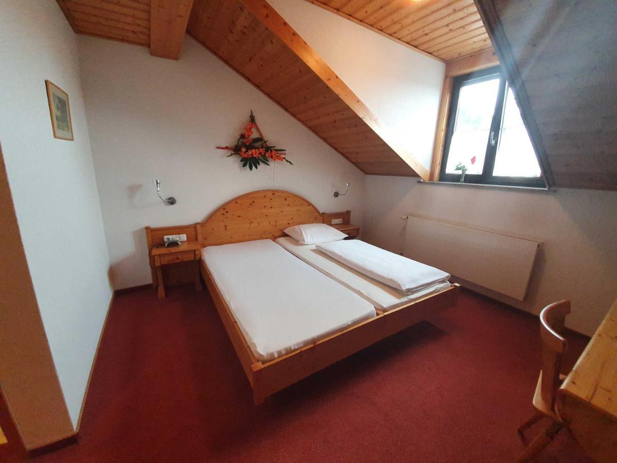 Landgasthof Brunnenwirt Zum Meenzer Fischbachtal Ngoại thất bức ảnh